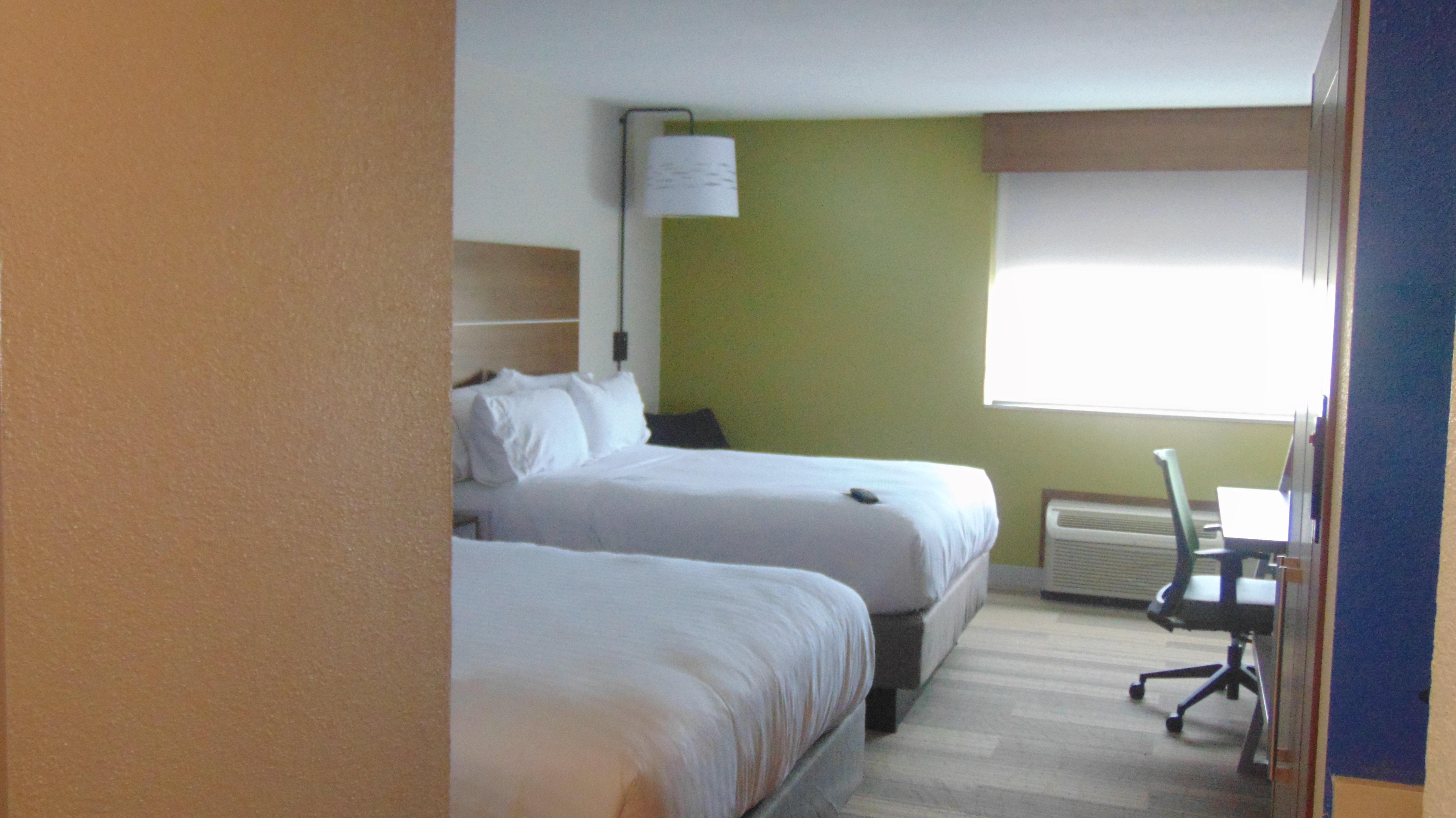 Holiday Inn Express & Suites Wapakoneta By Ihg Exterior photo