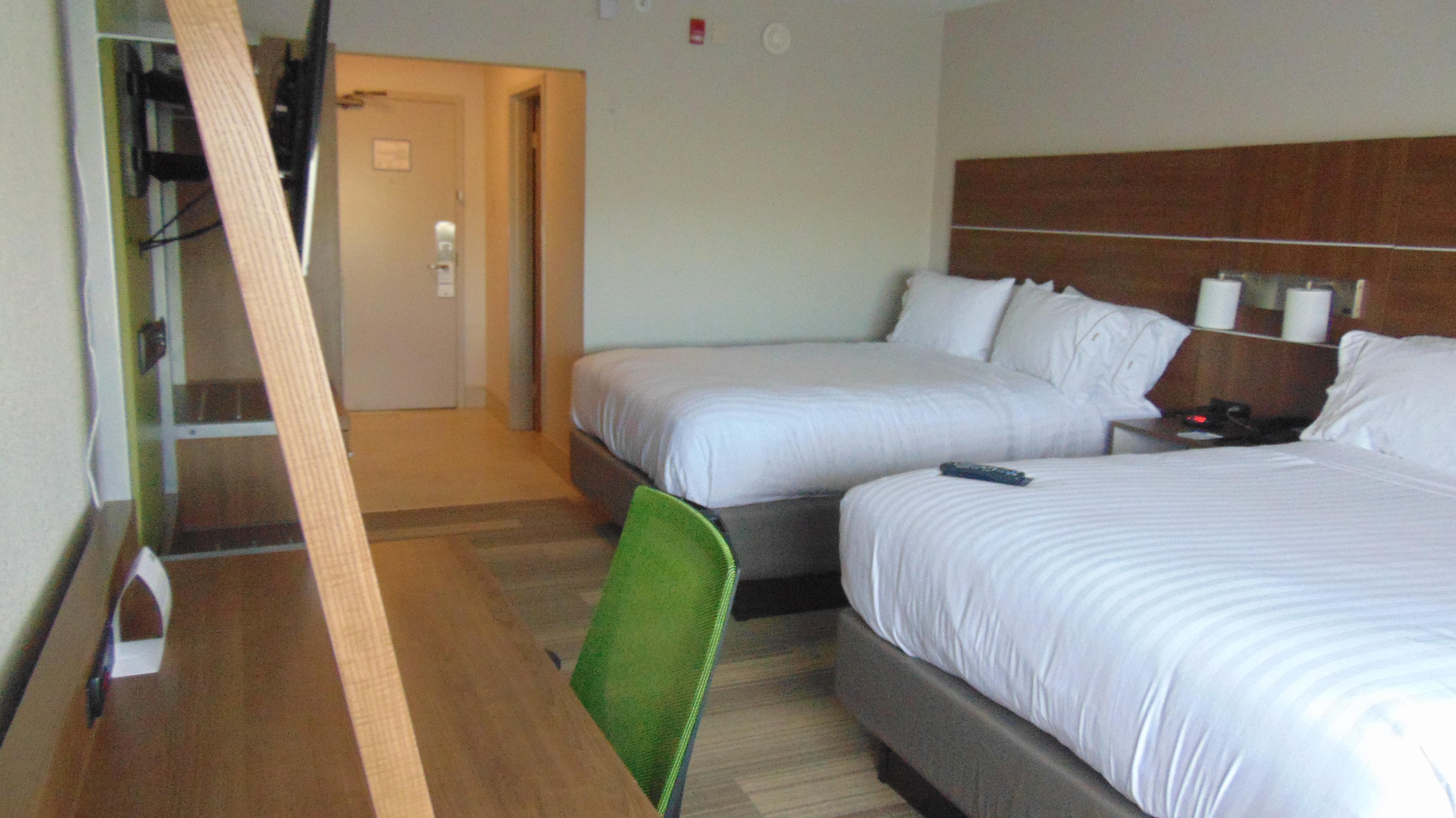 Holiday Inn Express & Suites Wapakoneta By Ihg Exterior photo