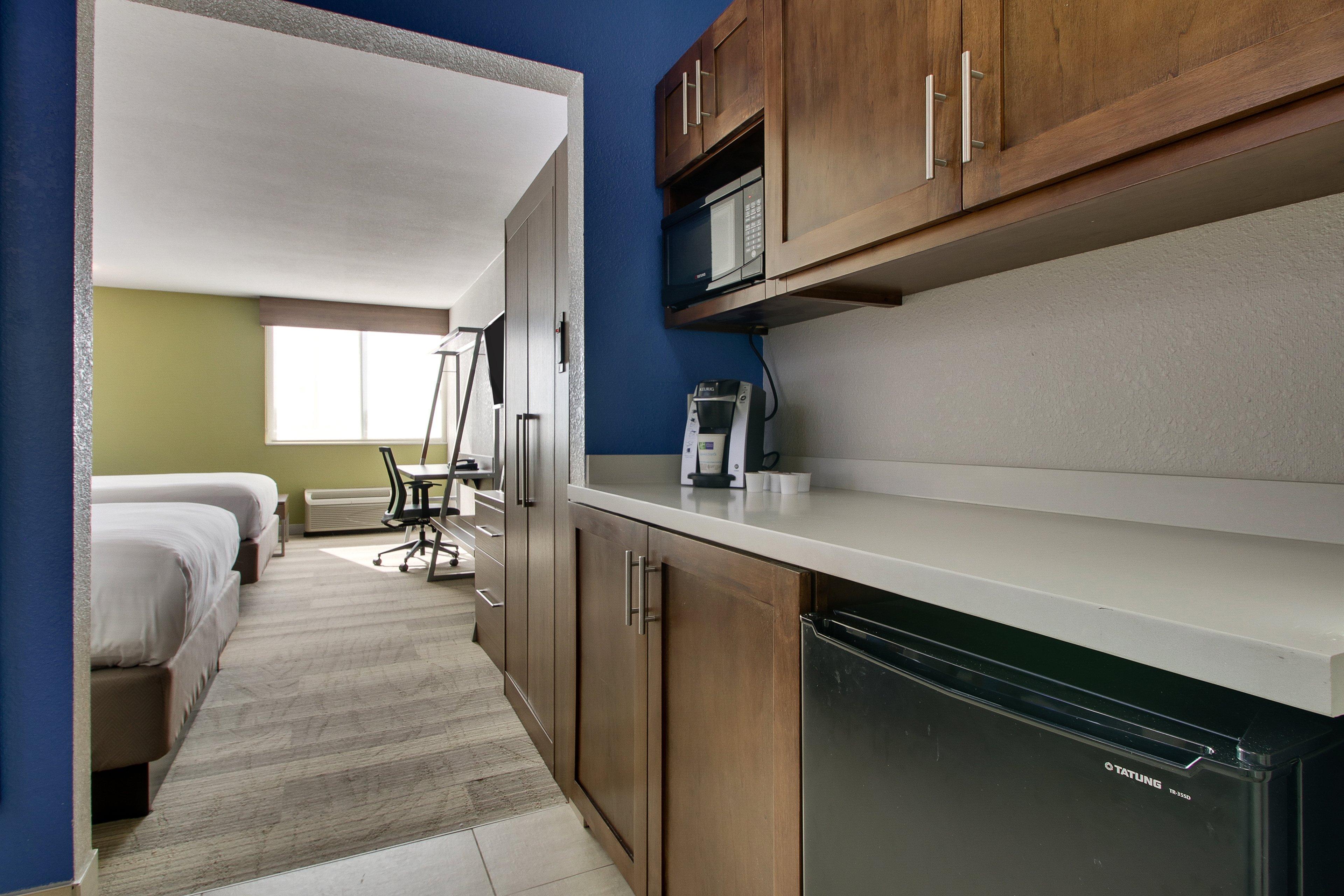 Holiday Inn Express & Suites Wapakoneta By Ihg Exterior photo