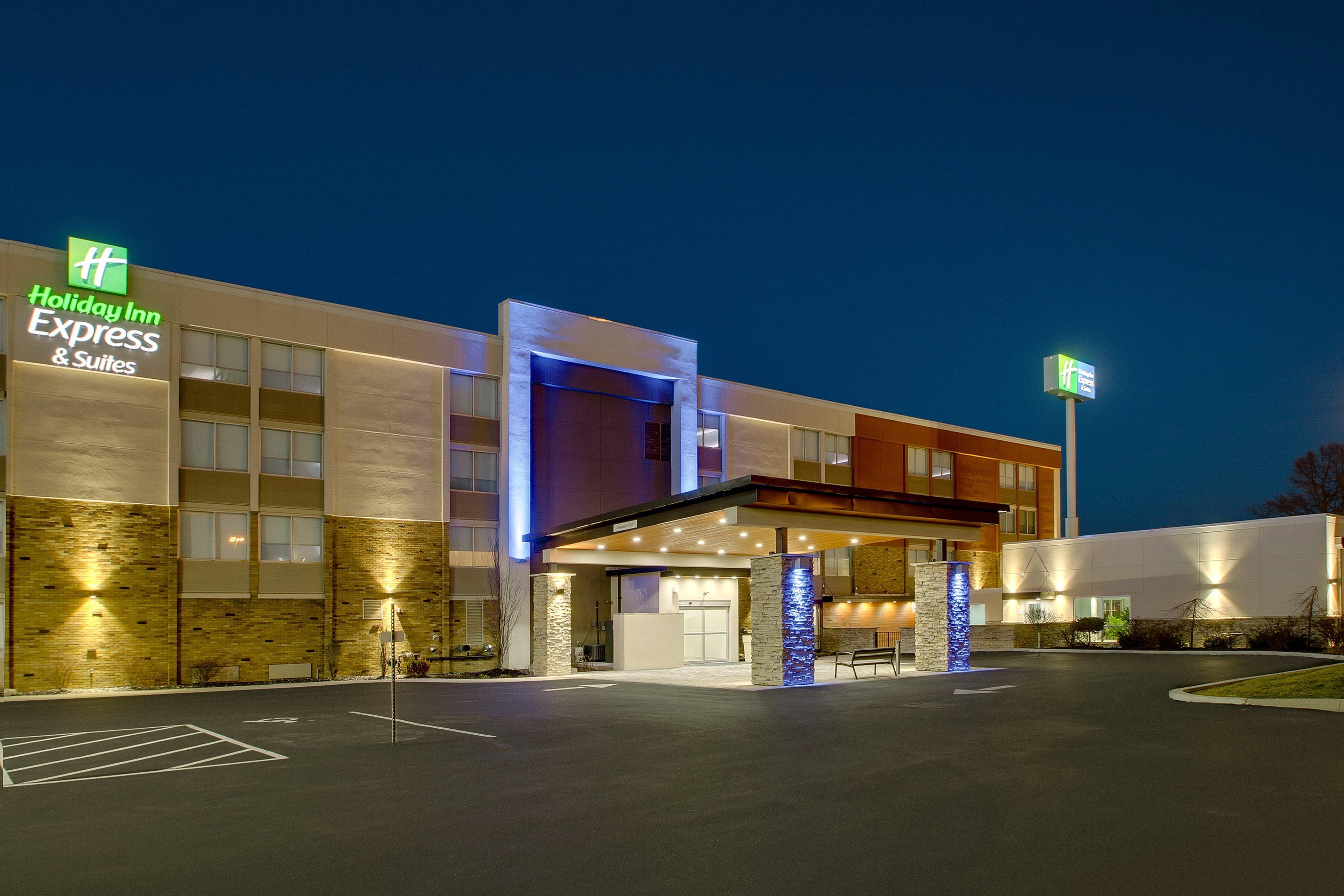 Holiday Inn Express & Suites Wapakoneta By Ihg Exterior photo