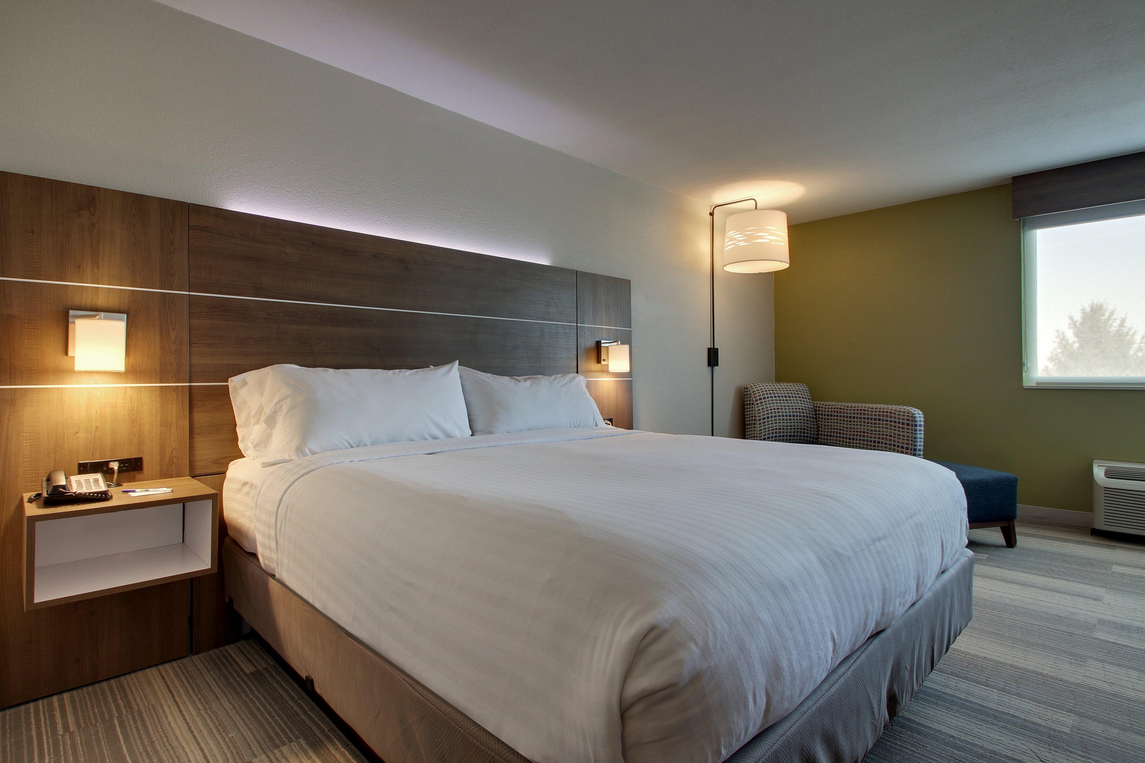 Holiday Inn Express & Suites Wapakoneta By Ihg Exterior photo