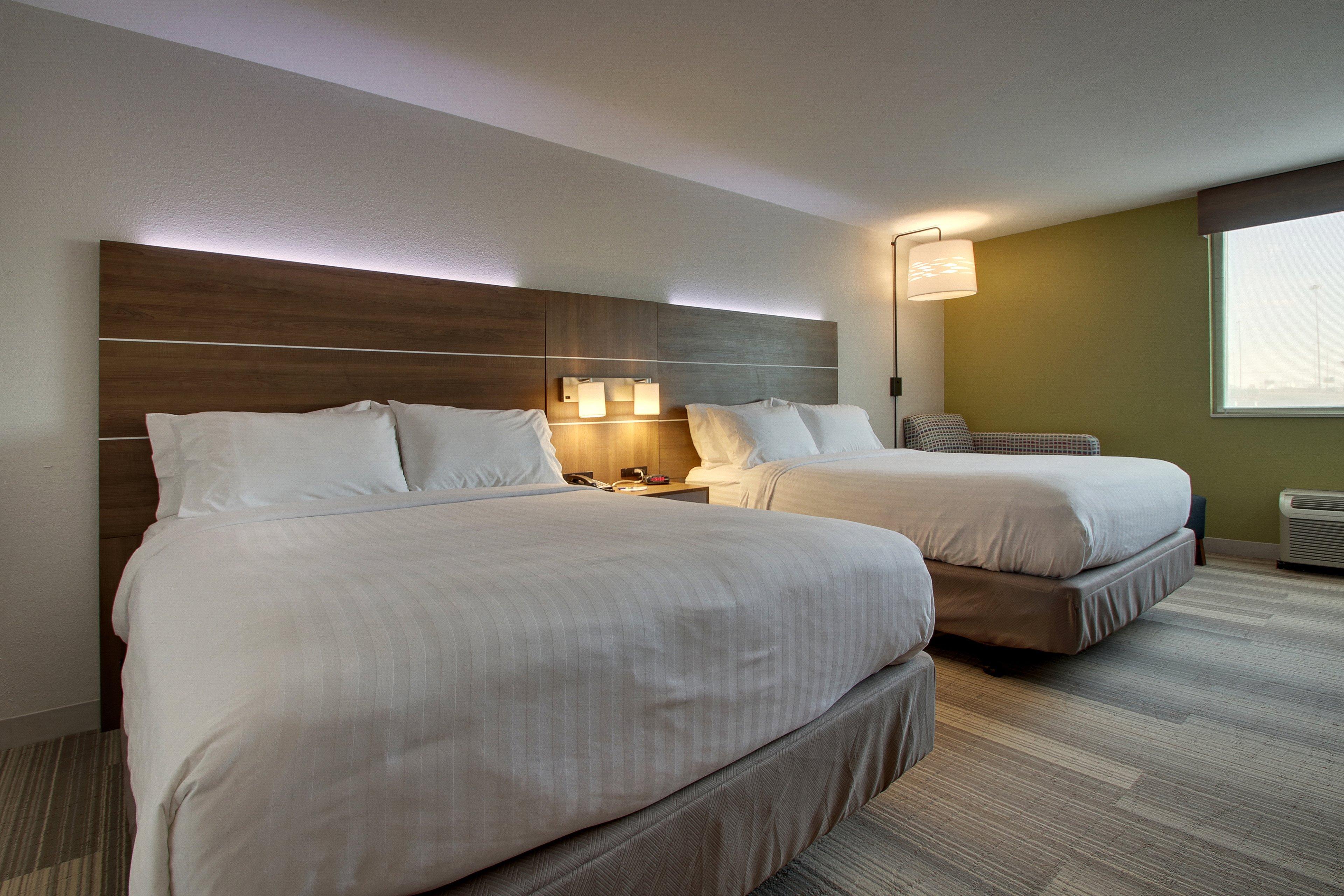 Holiday Inn Express & Suites Wapakoneta By Ihg Exterior photo
